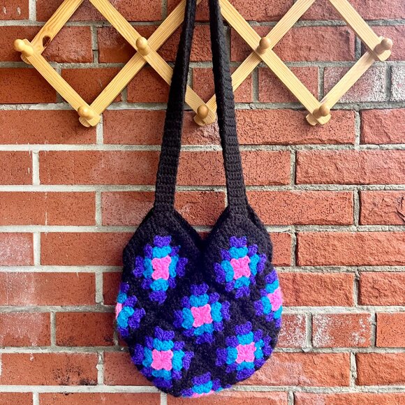 Vintage Handmade Knit Shoulder Purse - Granny Squares purse - Picture 3 of 3